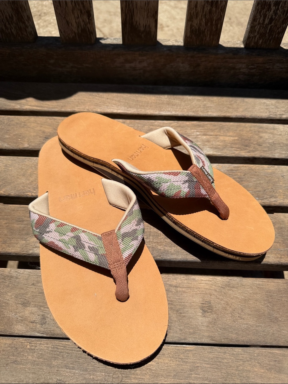 Hari Mari Men’s Tan Flip-Flops with camo strap. Size 13.